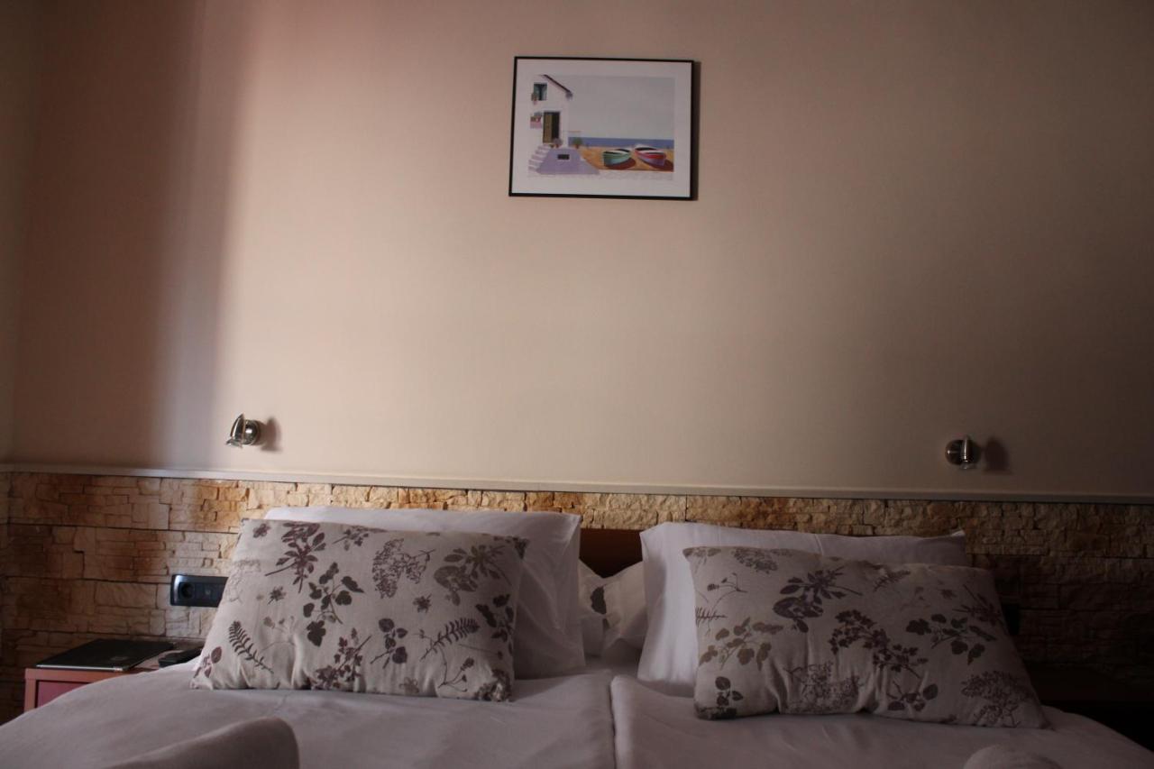 Dalmacija Bed and Breakfast Omiš Exteriör bild