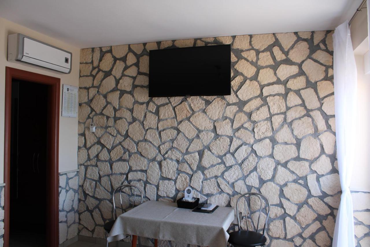 Dalmacija Bed and Breakfast Omiš Exteriör bild