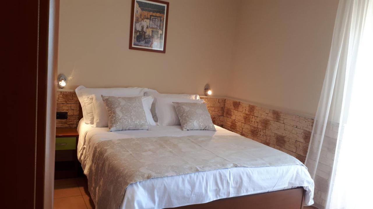 Dalmacija Bed and Breakfast Omiš Exteriör bild