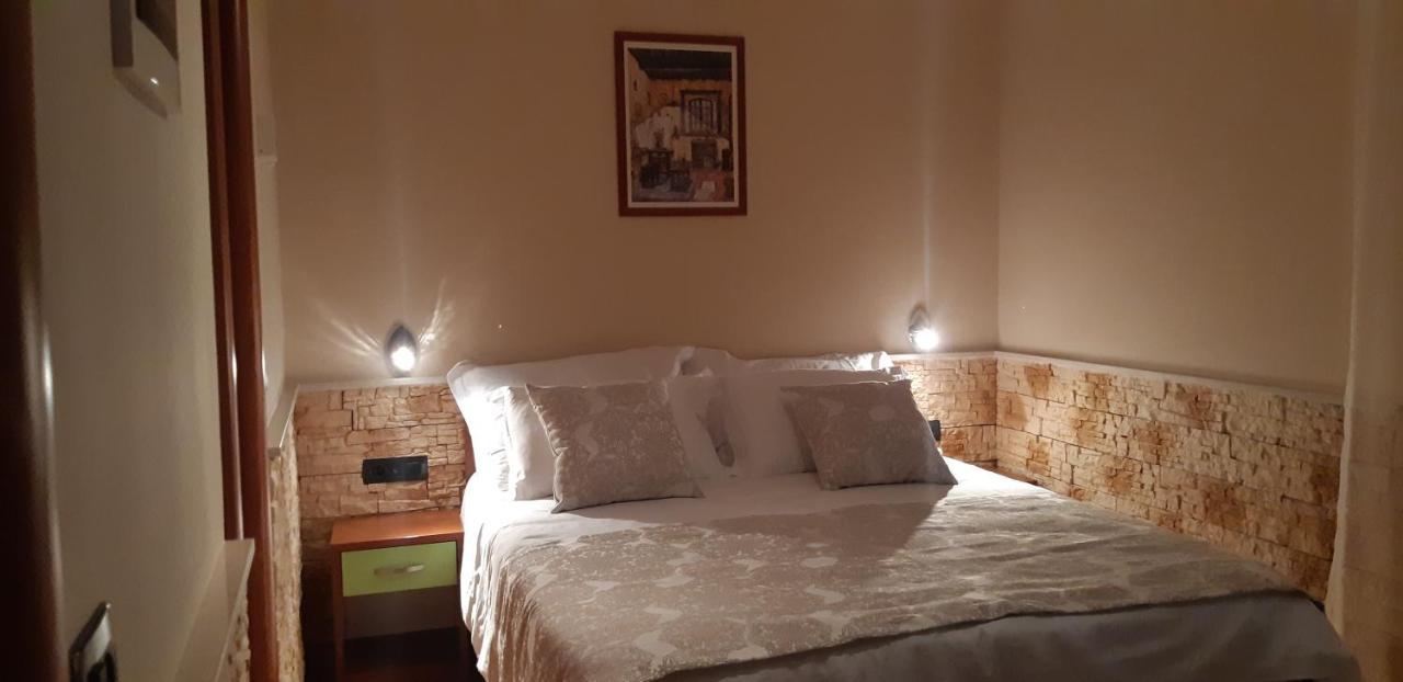 Dalmacija Bed and Breakfast Omiš Exteriör bild